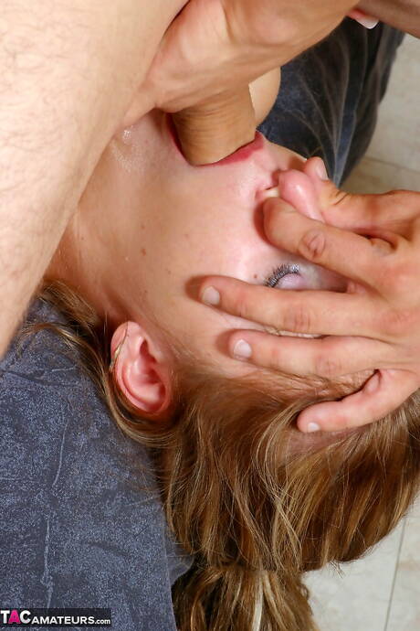 TAC Amateurs pleased to share with you xxx gallery with Nikki in blowing dick porn